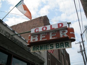 Arnie's Bar