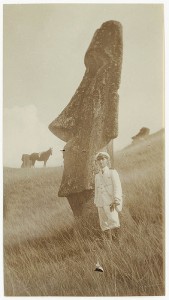 Statue, Easter Island, ca. 1930 / photographer Sam Hood